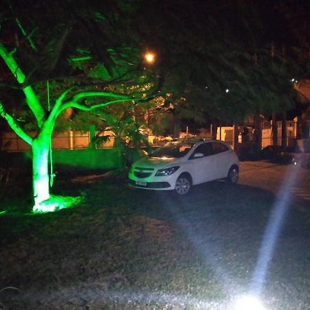 Villa Casa aconchegante em Garopaba,térreo, à 5 minutos de carro do mar e centro Extérieur photo